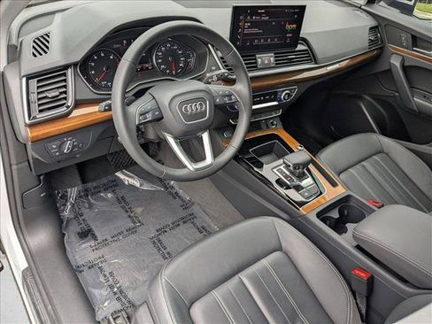 Certified 2023 Audi Q5 2.0T Premium AWD/4WD image 10