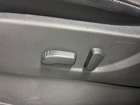 Used 2024 Nissan Frontier SL w/ Technology Package image 10