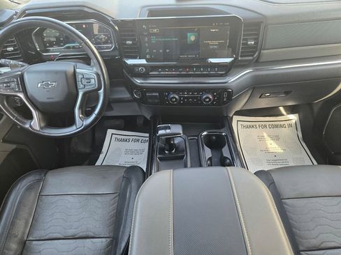 Used 2023 Chevrolet Silverado 1500 ZR2 image 11