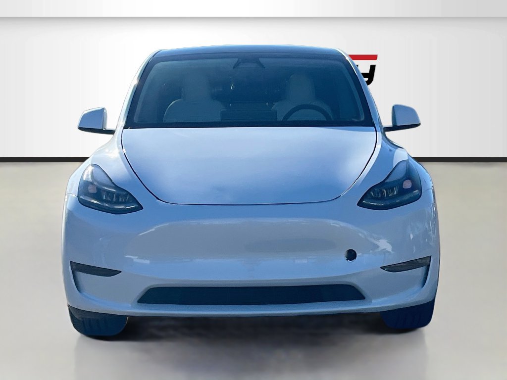 Used 2025 Tesla Model Y Long Range RWD image 2