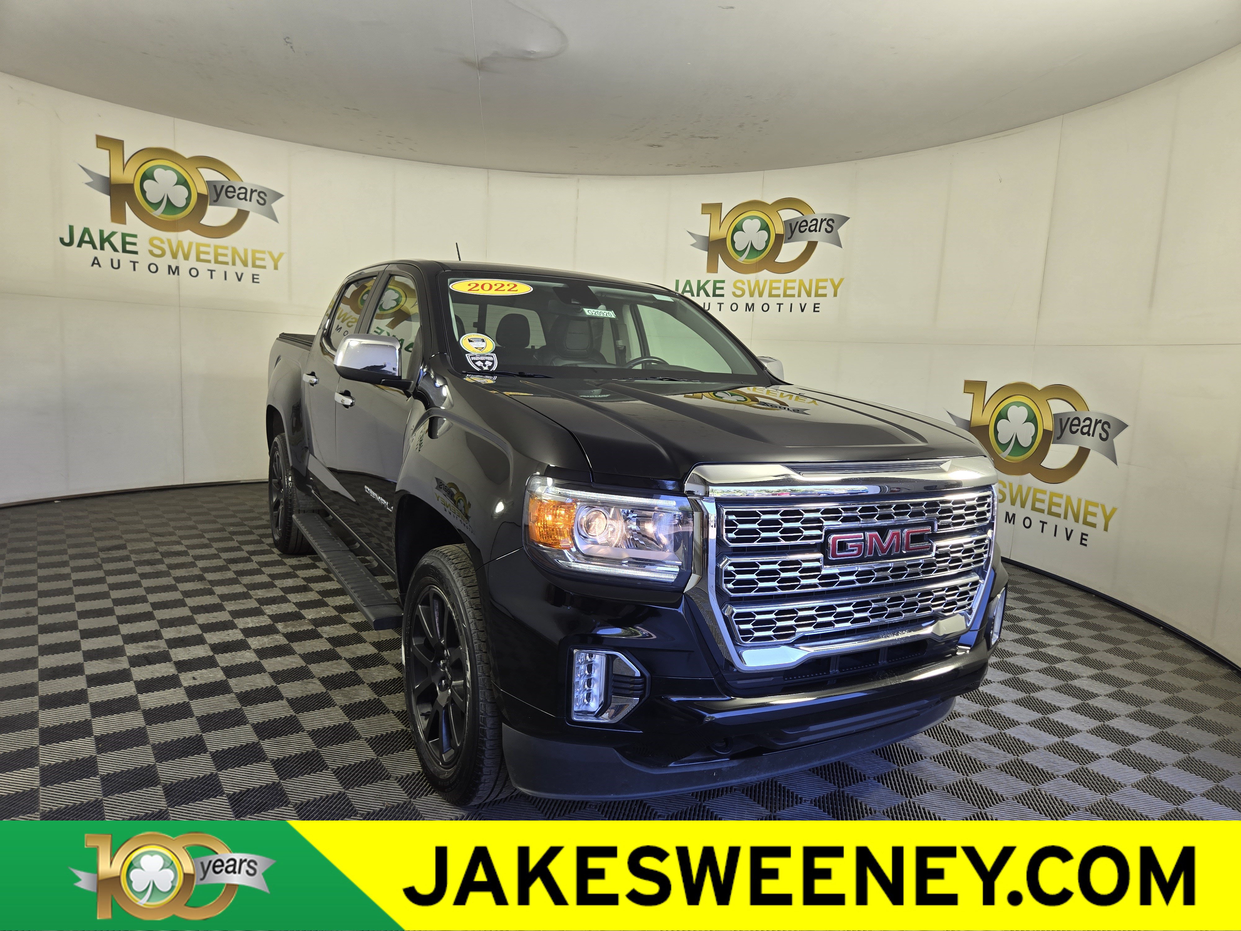 Certified 2022 GMC Canyon Denali w/ Denali Black Edition Package AWD/4WD image 1