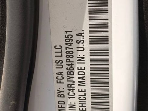 Certified 2023 Jeep Grand Cherokee 4WD 4xe w/ Luxury Tech Group II image 34