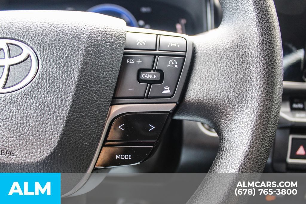 Used 2025 Toyota Camry LE FWD image 26