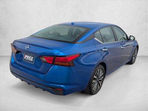 Used 2025 Nissan Altima 2.5 SV image 5