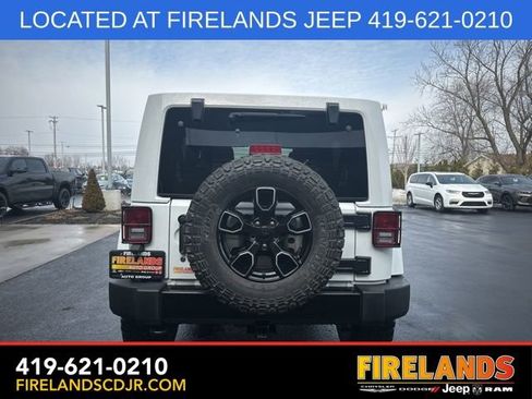 Used 2017 Jeep Wrangler Unlimited Sahara image 10