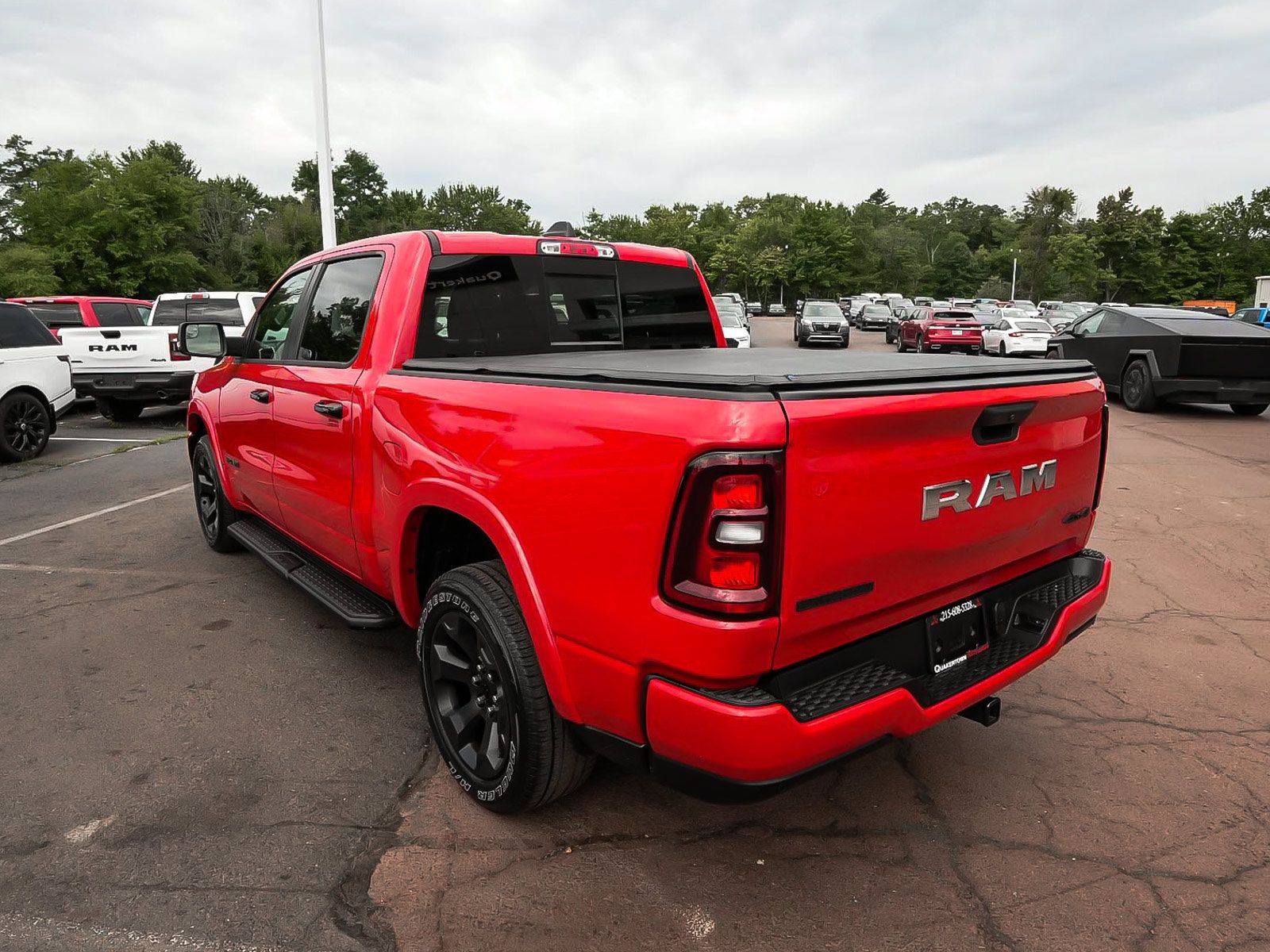 Used 2025 RAM 1500 Big Horn AWD/4WD image 4