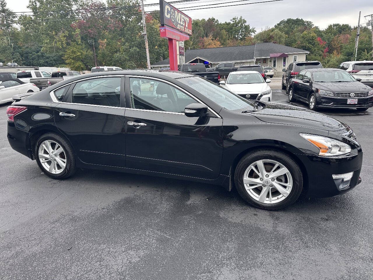 Used 2013 Nissan Altima 2.5 SL w/ 2.5 Moonroof Pkg FWD image 2