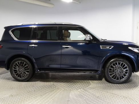 Used 2023 INFINITI QX80 Sensory w/ All-Season Package AWD/4WD image 12