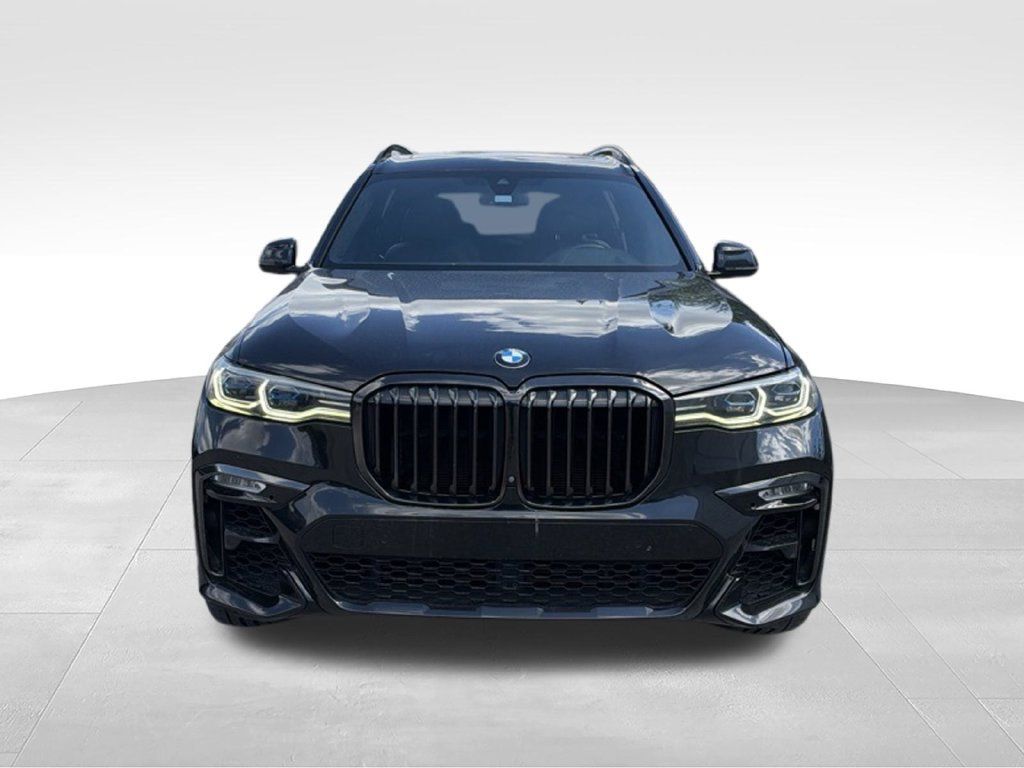 Used 2020 BMW X7 M50i w/ Dynamic Handling Package AWD/4WD image 2