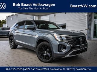 Used 2024 Volkswagen Atlas Cross Sport SE w/ Panoramic Sunroof Package video 1