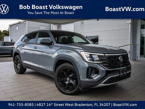 Used 2024 Volkswagen Atlas Cross Sport SE w/ Panoramic Sunroof Package image 1