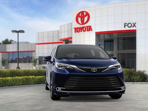 New 2026 Toyota Sienna Platinum AWD/4WD image 25