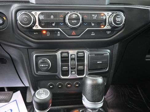 Used 2020 Jeep Gladiator Sport w/ Quick Order Package 24S AWD/4WD image 13
