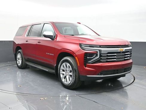 New 2025 Chevrolet Suburban Premier AWD/4WD image 15