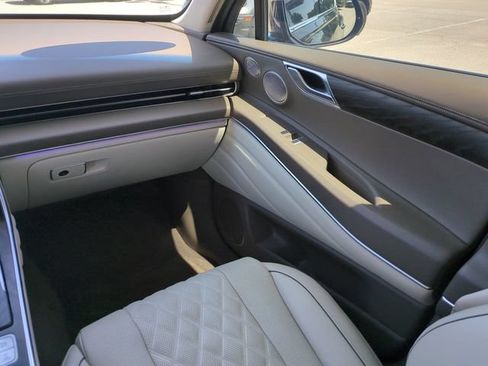 Used 2024 Genesis GV80 3.5T Advanced AWD/4WD image 17