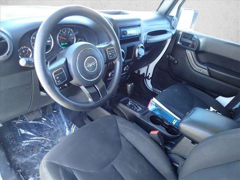 Used 2016 Jeep Wrangler Unlimited Sport w/ Max Tow Package AWD/4WD image 10