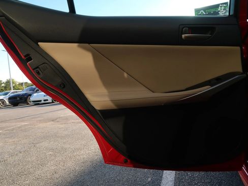 Used 2019 Lexus IS 300 image 43