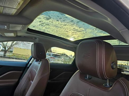 Used 2018 Jaguar F-PACE S image 28