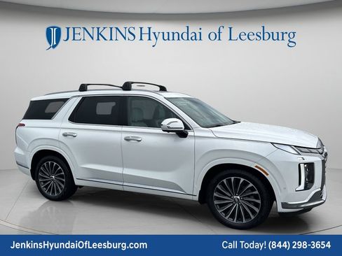 Used 2023 Hyundai Palisade Calligraphy w/ Winter Package AWD/4WD image 2