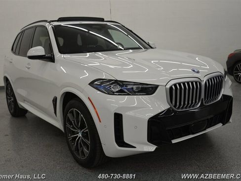 Used 2024 BMW X5 xDrive50e w/ M Sport Package image 6