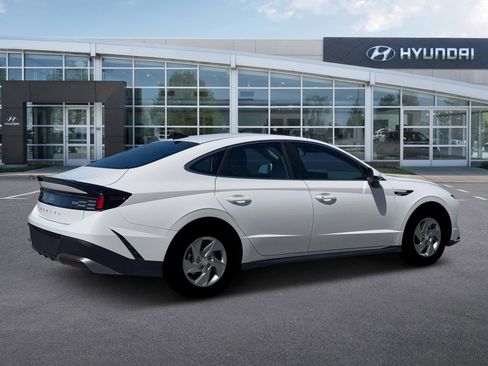 New 2026 Hyundai Sonata SE FWD image 8
