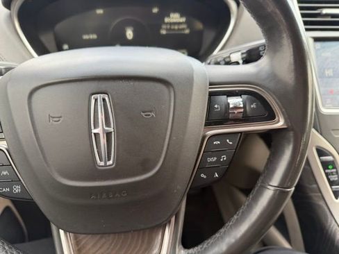 Used 2019 Lincoln Nautilus Reserve w/ Driver Assistance Package image 15