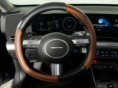 Used 2024 Hyundai Kona Limited image 9