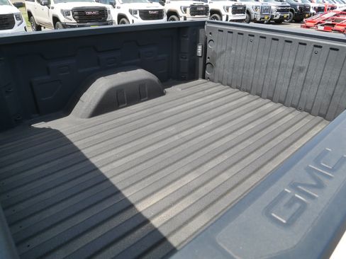 Used 2021 GMC Sierra 1500 Elevation w/ X31 Off-Road Package AWD/4WD image 36