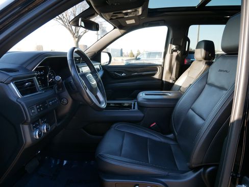 Used 2021 GMC Yukon Denali AWD/4WD image 9