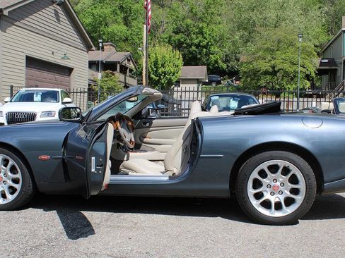 Used 2000 Jaguar XK8 Convertible RWD image 18