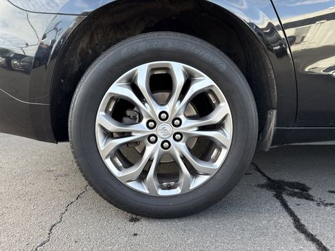 Used 2021 Buick Enclave Avenir w/ Avenir Technology Package image 34