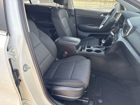 Used 2022 Kia Sportage LX image 14