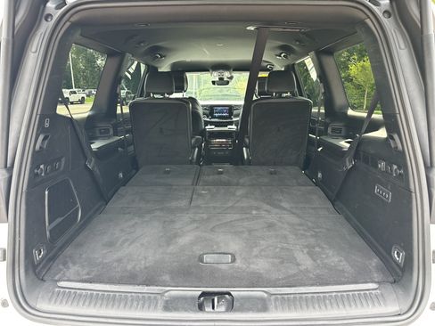 Used 2024 Jeep Wagoneer Series III AWD/4WD image 19