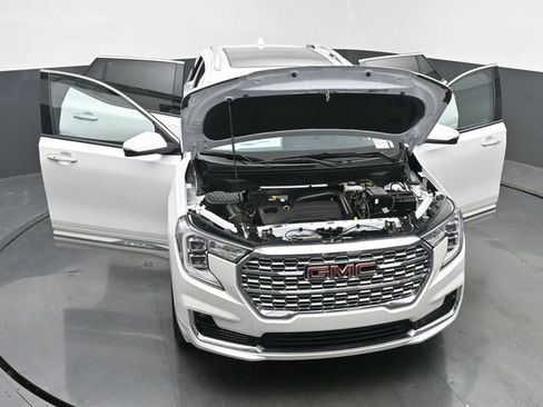 Used 2023 GMC Terrain Denali w/ LPO, Floor Liner Package AWD/4WD image 60