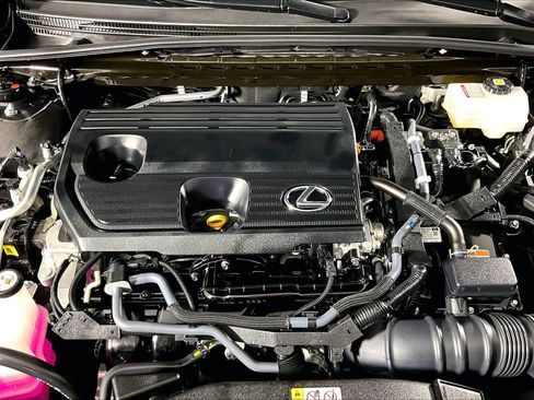 Used 2025 Lexus ES 300h w/ Premium Package image 30