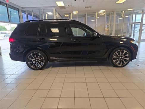Used 2019 BMW X7 xDrive50i w/ M Sport Package image 9
