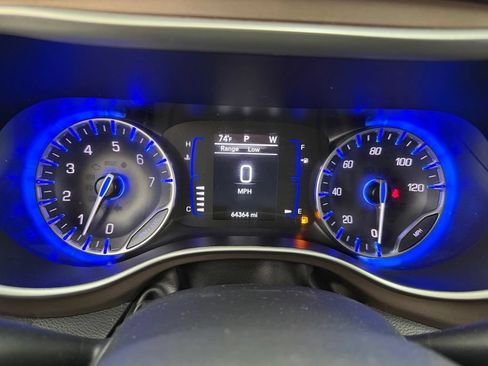 Used 2023 Chrysler Voyager LX FWD image 24