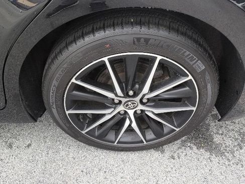 Used 2024 Toyota Camry SE FWD image 5