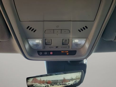 Used 2019 Cadillac XT4 Premium Luxury image 42