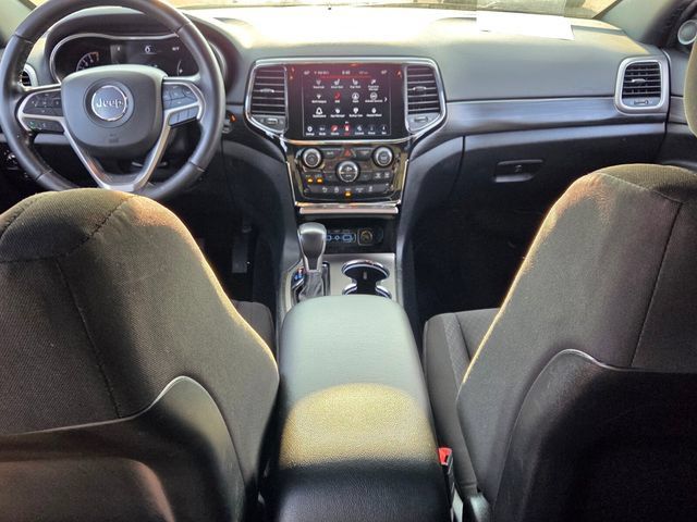 Used 2022 Jeep Grand Cherokee Laredo E w/ Security & Convenience Group RWD image 9