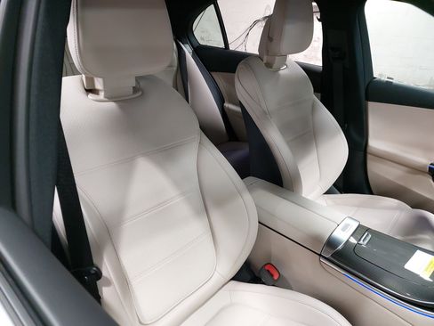 Certified 2025 Mercedes-Benz C 300 Sedan image 11