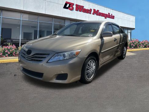 Used 2010 Toyota Camry SE image 24