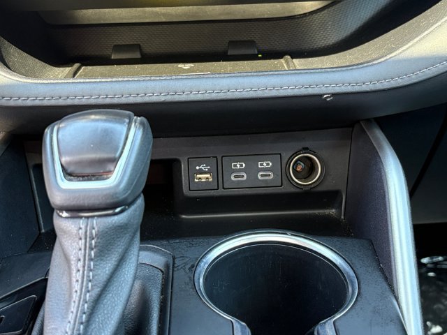 Used 2023 Toyota Highlander XLE AWD/4WD image 27