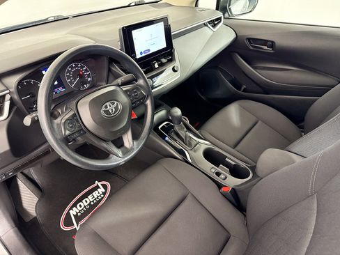 Used 2024 Toyota Corolla LE image 5