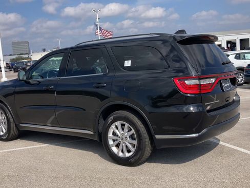 Used 2024 Dodge Durango SXT image 6