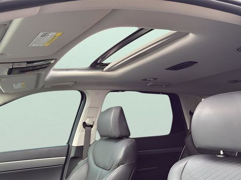 Used 2024 Hyundai Palisade SEL w/ Premium Package image 18