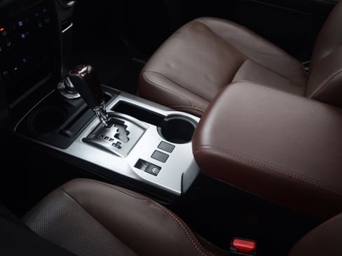 Used 2018 Toyota 4Runner Limited image 14