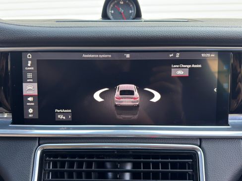 Used 2019 Porsche Panamera RWD image 27