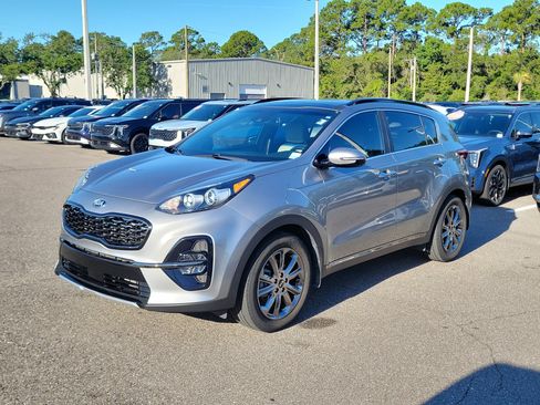 Used 2020 Kia Sportage S w/ S Premium Package FWD image 3