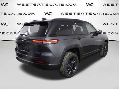 New 2025 Jeep Grand Cherokee Limited image 50